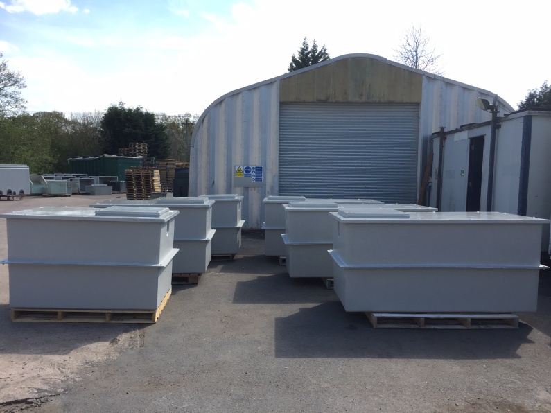 Semi sectional tanks